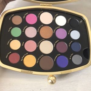 Sephora x Minnie Mouse Palette